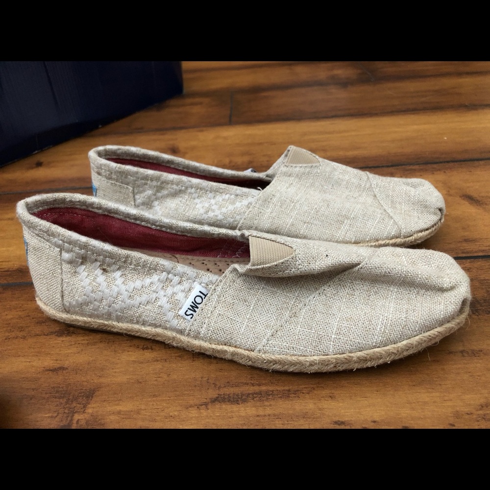Women’s TOMS slip ons